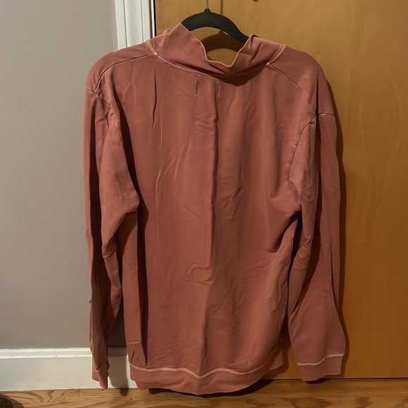 Lightweight Pull over - Picture 3 of 3